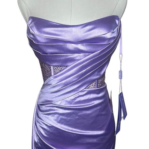 NWT Ladivine By Cinderella Divine Lavender Prom Long Gown Size 4 Satin Beaded - Picture 2 of 14